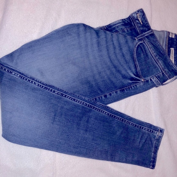 Guess Jeans - Picture 6 of 7